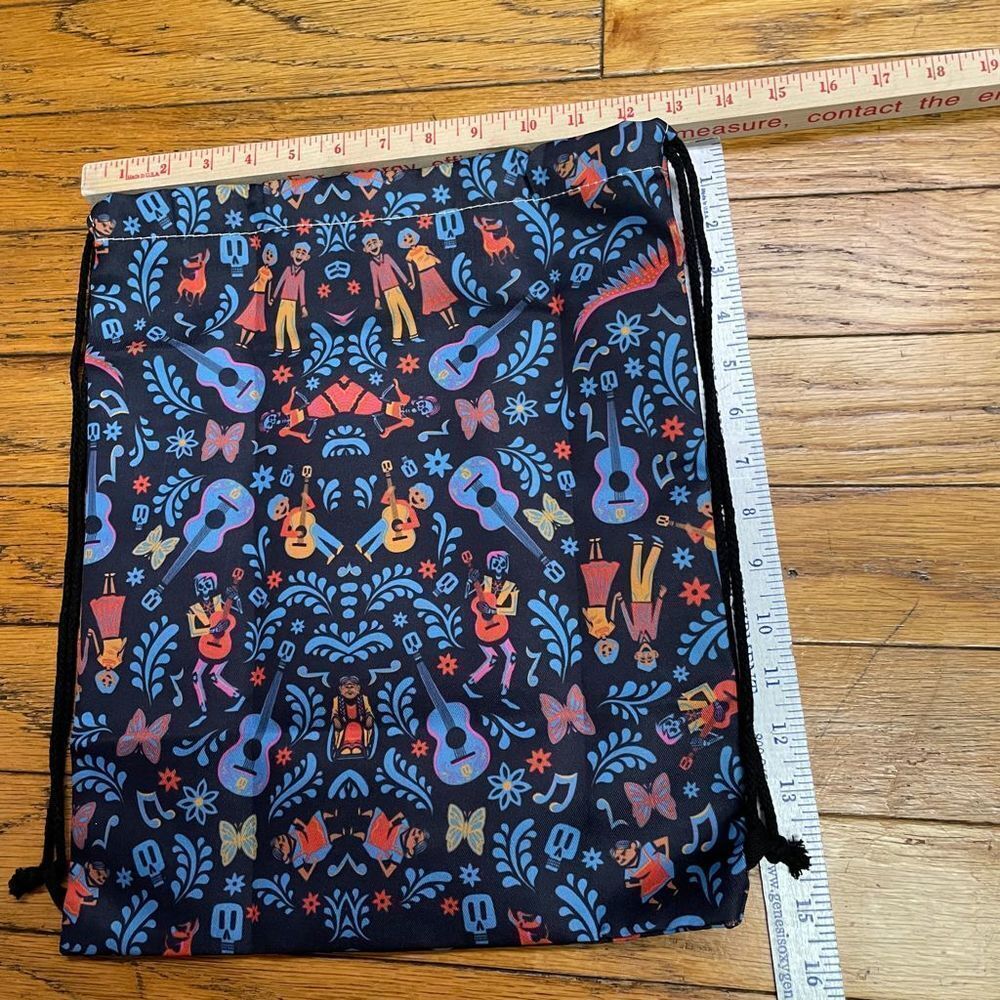 Coco themed drawstring bag backpack​ - Picture 11 of 15